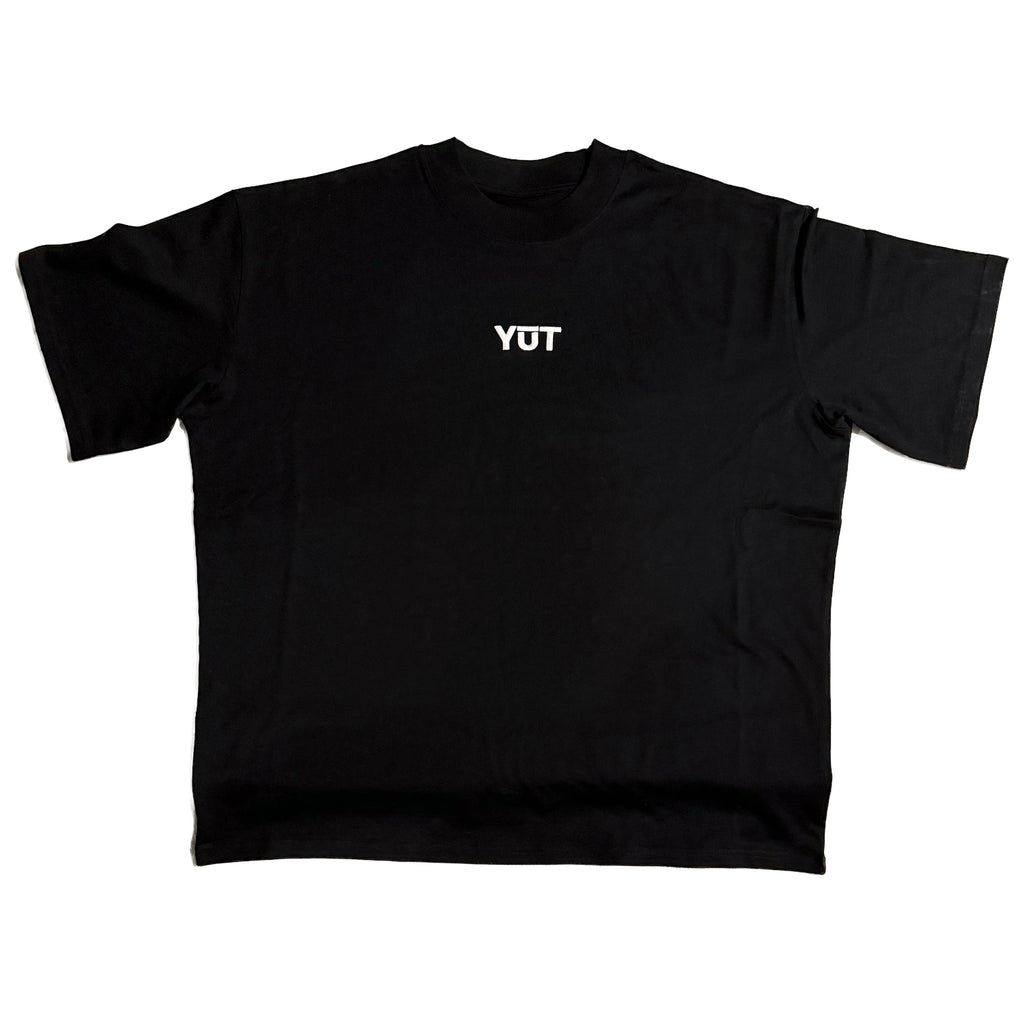 T-KREKLS AR IZŠUVUMU